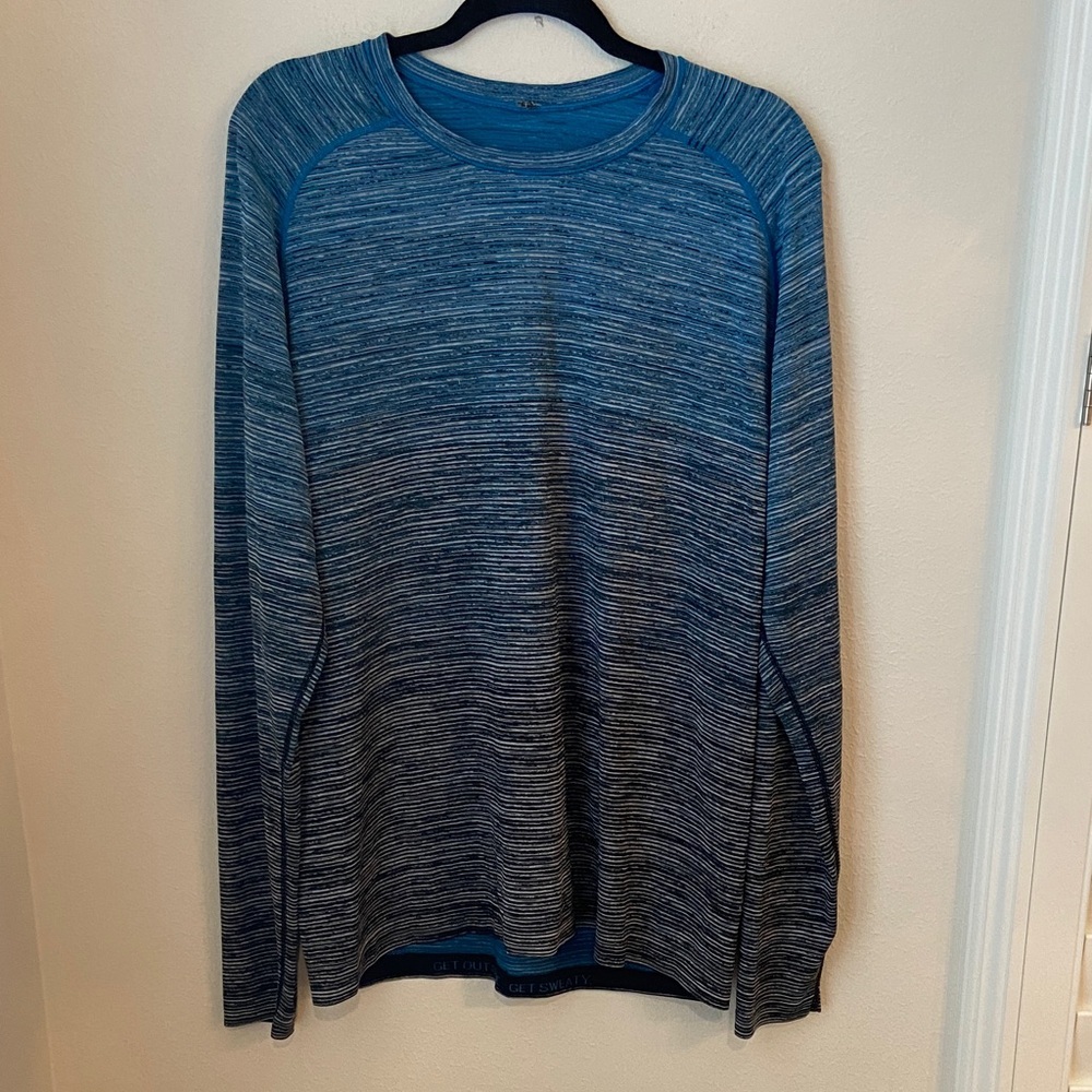 Lululemon Metal Vent Tech Long Sleeve Tee Blue Stripe Size XL